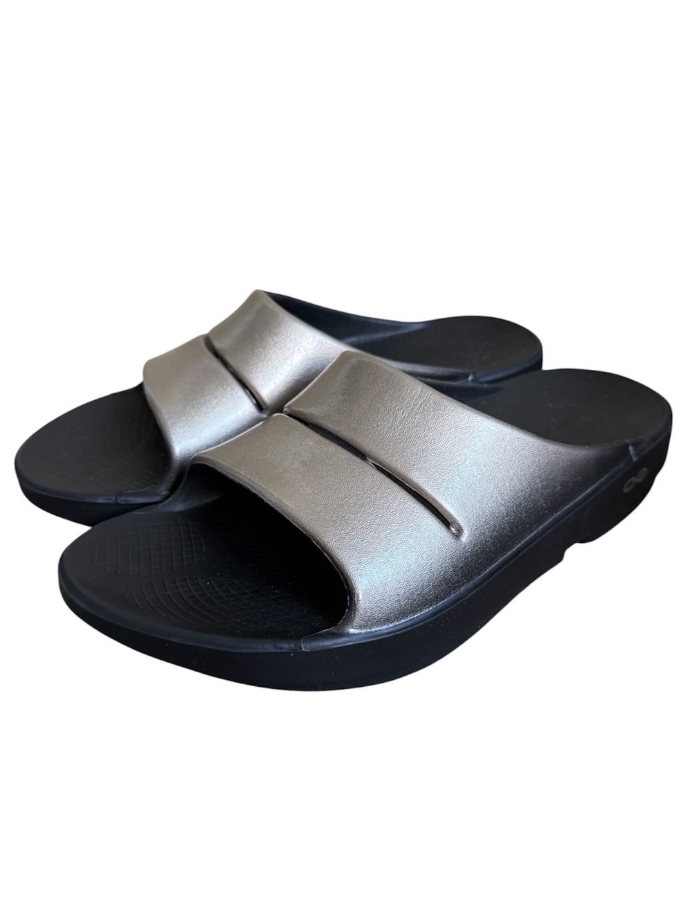 Oofos Ooahh Women Sandal Silver / Black Open Toe Comfortable Slip On Casual 10